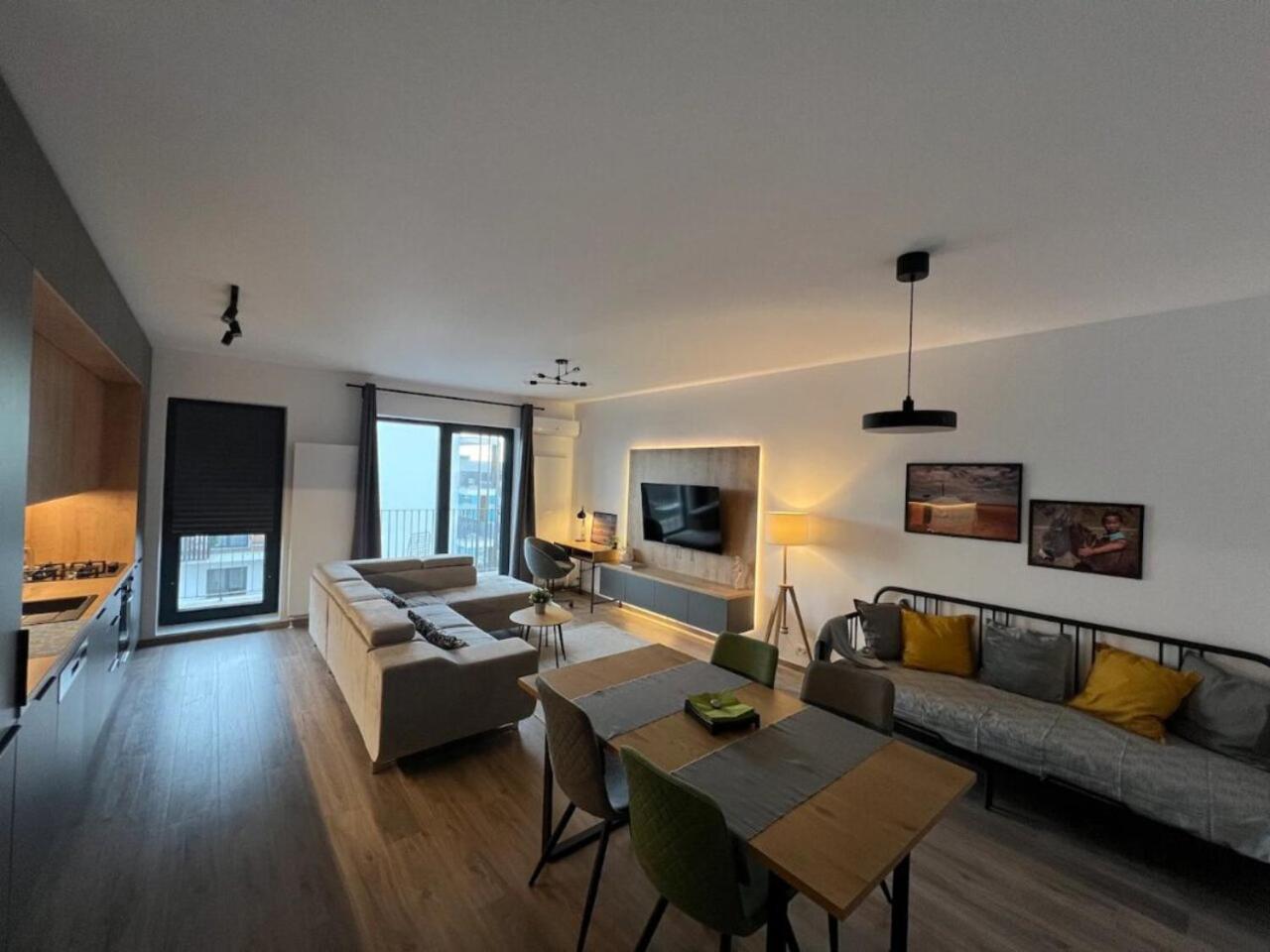 High-Rise Luxury Apartment With Free Parking Βουκουρέστι Εξωτερικό φωτογραφία
