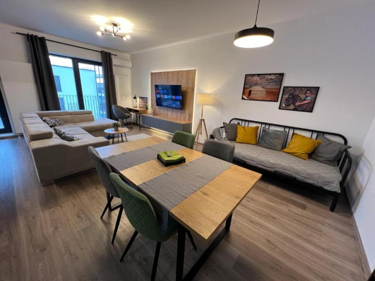 High-Rise Luxury Apartment With Free Parking Βουκουρέστι Εξωτερικό φωτογραφία