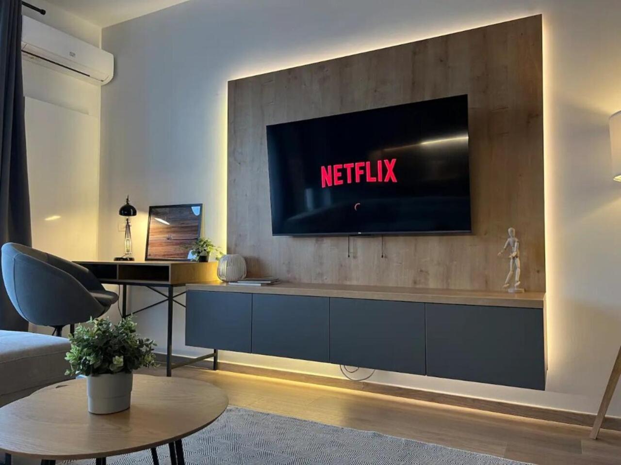 High-Rise Luxury Apartment With Free Parking Βουκουρέστι Εξωτερικό φωτογραφία